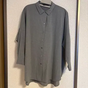 미즈이로 인드 그레이 긴팔 셔츠