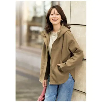 브라운 후드 부착 울 자켓