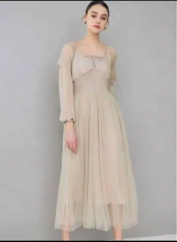 새상품 하자품 베이지 오간자 드레스 벌룬 슬리브