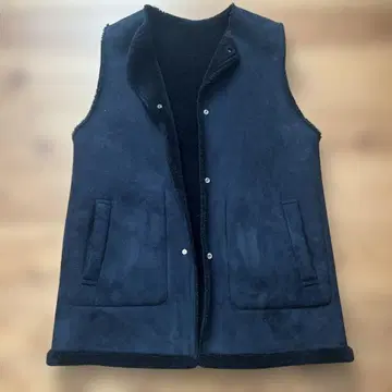 저널 스탠다드 리버서블 무스탕풍 베스트