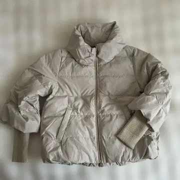 라이트 베이지 다운 자켓 38