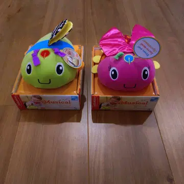 음악 기능이 있는 컬러풀 봉제 인형