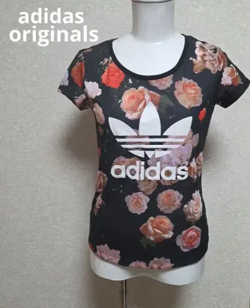 adidas 플라워 프린트 반팔 T셔츠