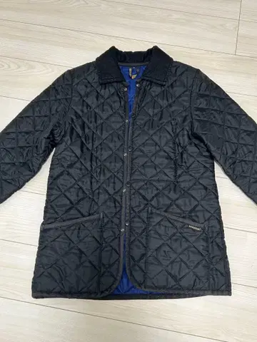 LAVENHAM 블랙 퀼팅 자켓