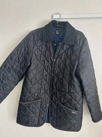 LAVENHAM 블랙 퀼팅 자켓