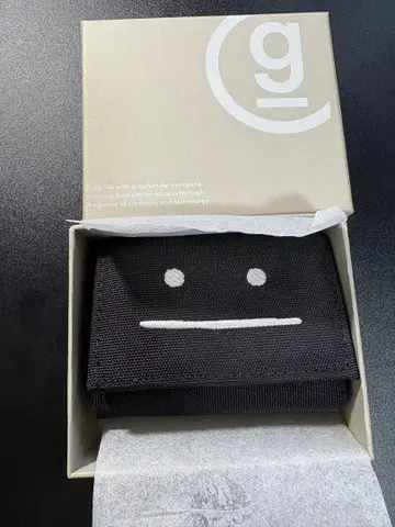 뷰티풀 섀도우 줌 미니 지갑 그라니프