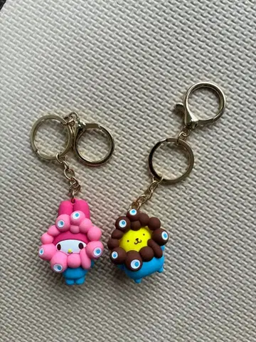 미야쿠미야쿠 x 산리오 키링