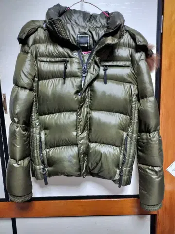 TATRAS 후드 부착 다운 자켓 올리브