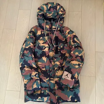 Jordan 카모플라쥬 후드 부착 다운 자켓