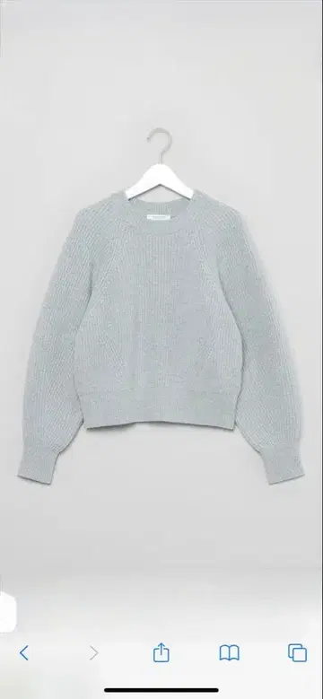 라이트 그레이 리브 니트 스웨터