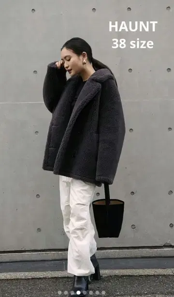 새상품급 HAUNT 다크 그레이 보아 자켓