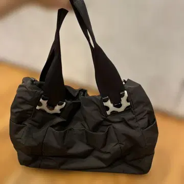 ear PAPILLONNER 수지 부품 토트백 L 사이즈