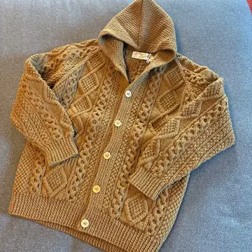 아테나 디자인 아란 니트 후드 가디건 카멜