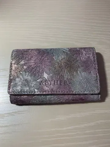 에테르 말그리트 핑크 키케이스