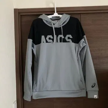 ASICS 후드 부착 후드티 M 사이즈 그레이/블랙
