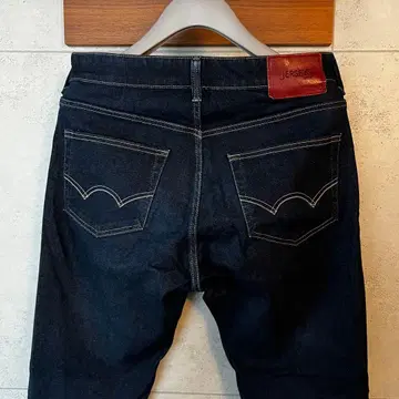 새상품급 EDWIN JERSEYS 데님 M 스트레치 청바지 JMH03