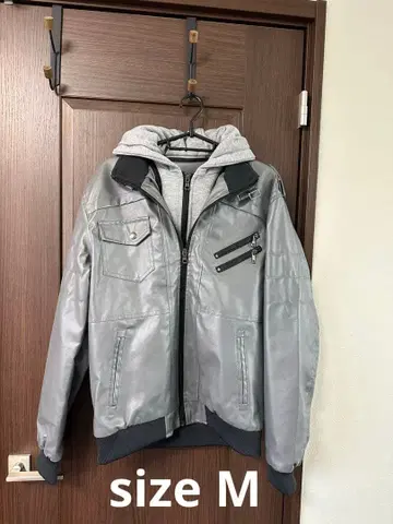 그레이 후드 부착 합성 피혁 자켓