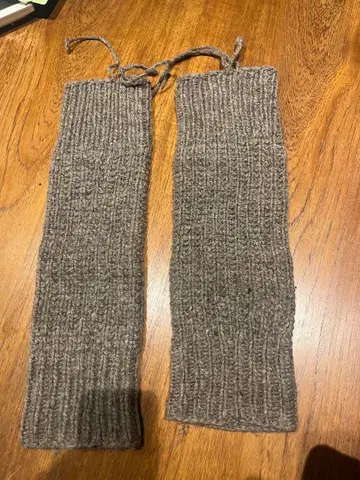 에미오와스 니트 레그 워머 리브 편직