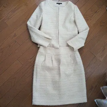 크림색 스커트 셋업 40 사이즈