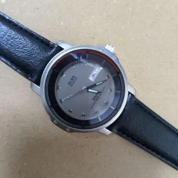 AIBA 쿼츠 아날로그 솔라 손목시계 그레이