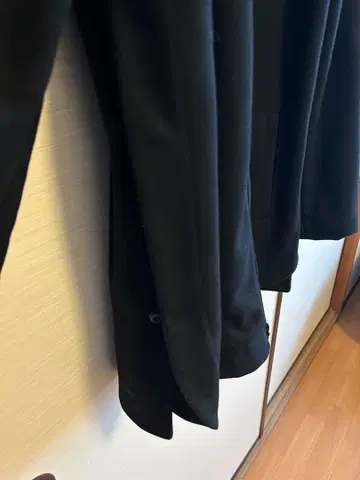 엠포리오 아르마니 남성용 코트 사이즈 52