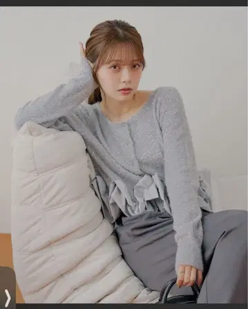 Chico 꼬임 프릴 디자인 라메 샤기 가디건