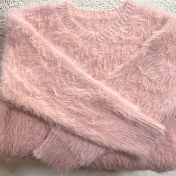 핑크 V넥 퍼 오버사이즈 스웨터