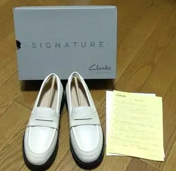 새상품 Clarks 스프렌드엣지 로퍼 리갈