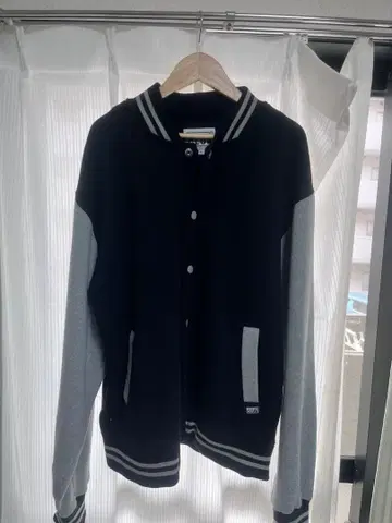 PROCLUB 바시티 자켓 L 사이즈 블랙/그레이