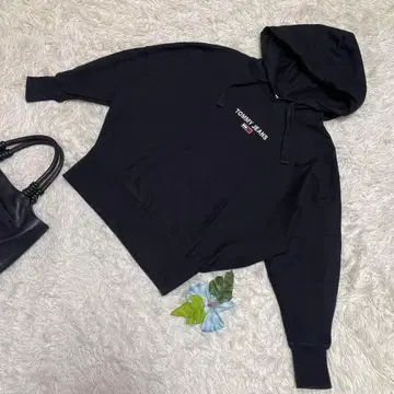 새상품급 타미힐피거진스 후드티 블랙 센터 로고 자수 파일 코튼 XS