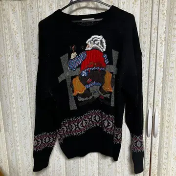 컨트리 우드 자수 장식 블랙 니트 L