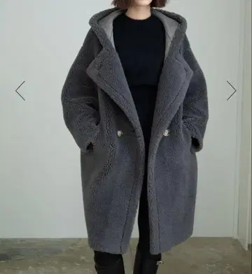 [택 포함 새상품] KARRY 칼리 long boa coat