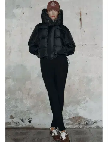 zara 숏 후드 부착 발수 방풍 아노락 S