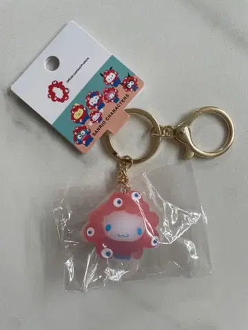 간사이 만박 미야쿠미야쿠 산리오 변신 입체 클리어 키링 시나모롤