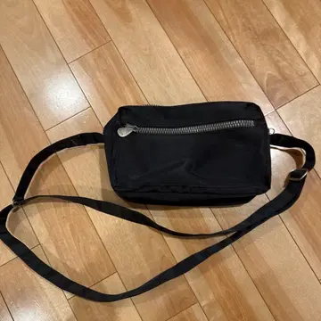 폴스미스 블랙 숄더백 컴팩트한 사이즈