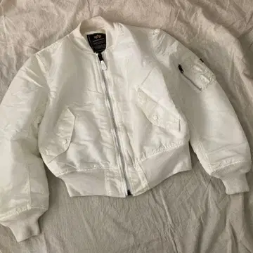 초레어 ALPHA 00s USA제 화이트 MA-1 플라이트 자켓