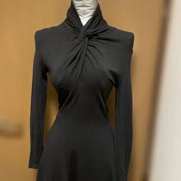 캐서린 햄넷 블랙 긴팔 미니 원피스