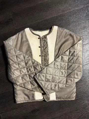 베이지 퀼팅 자켓