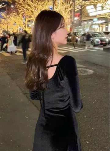 holidayandholiday 백 오픈 벨로아 원피스