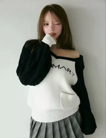 andmary Marie 니트 탑 블랙 니트 스웨터