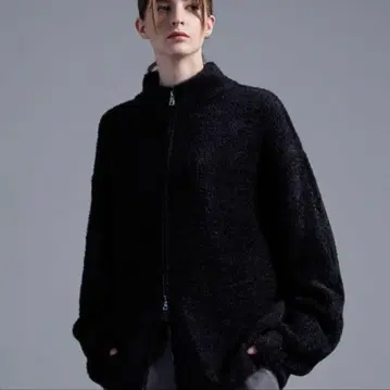 새상품 루즈 LOOSE S 샤기 터치 루즈 드라이버 니트