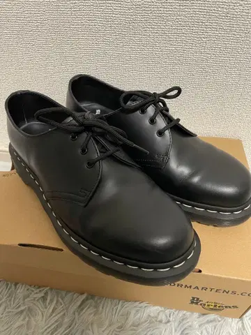닥터 마틴 블랙 레이스업 슈즈