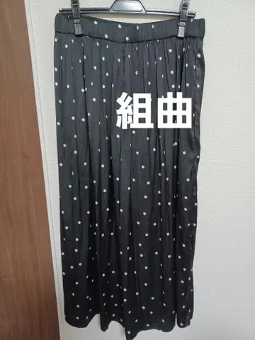 도트 무늬 블랙 플레어 팬츠