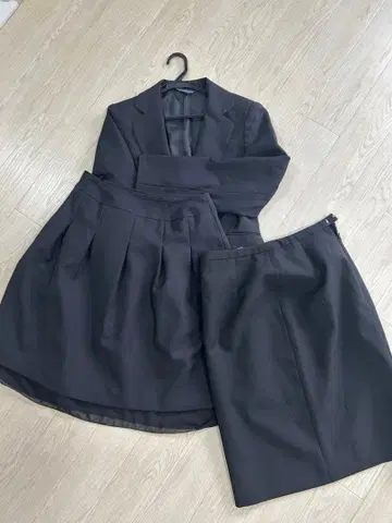 블랙 취업 정장 9호 (자켓, 플레어 스커트, 타이트 스커트)