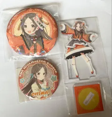 쿠라모토 치나 아크릴 스탠드, 캔뱃지 세트