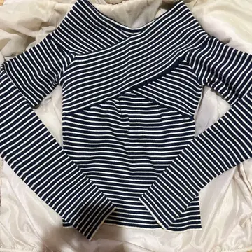 moussy 오프숄더 니트