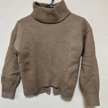 슬로브 이에나 니트 베이지 터틀넥