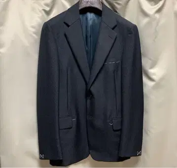 미사용 새상품 정가 약 10만엔 투모로우랜드 테일러드 자켓