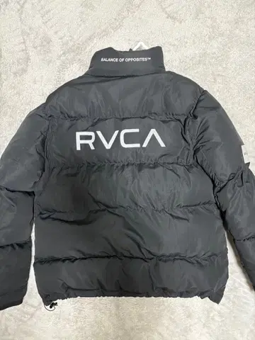 RVCA 블랙 다운 자켓
