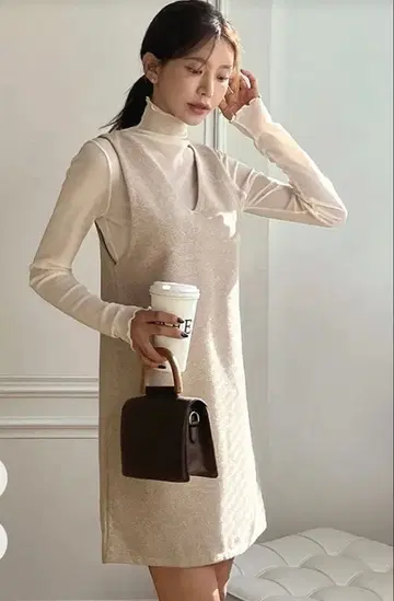 울 혼방 슬리브리스 미니 원피스 t00034